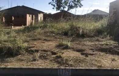 Imagem: O terreno possui 250m² de Área e está localizado em Loteamento