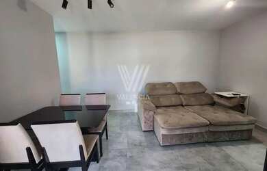 Imagem: O apartamento possui 3 Dormitórios, 1 Banheiro, 1 Vaga na garagem