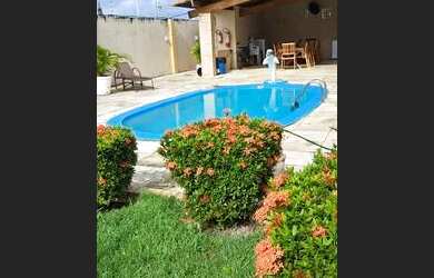 Imagem: A casa em condomínio à venda possui 3 Dormitórios, 2 Banheiros