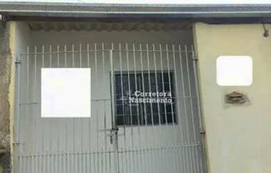 Imagem: A casa possui 2 Dormitórios, 1 Banheiro, 1 Vaga na garagem