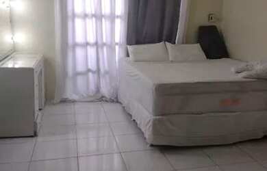 Imagem: A casa possui 3 Dormitórios, 4 Banheiros, 5 Vagas na garagem