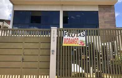 Imagem: A casa possui 4 Dormitórios, 2 Banheiros e 229m² de Área