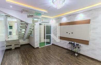 Imagem: A casa possui 3 Dormitórios, 2 Banheiros, 1 Vaga na garagem