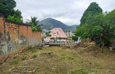 Imagem: O terreno possui 588m² de Área e está localizado em Campo