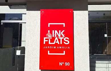 Imagem: O studio possui 1 Dormitório, 1 Banheiro, 1 Vaga na garagem