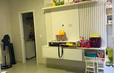 Imagem 14: Casa Duplex no Alphaville 1/ 4 Suítes/ 3 no 2o piso e 1 no primeiro todas...