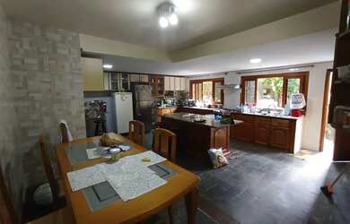 Imagem 5: //Linda Mansão no Parque das Laranjeiras