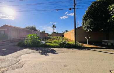 Imagem: O terreno possui 300m² de Área e está localizado em Jardim