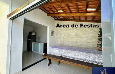 Imagem: A casa possui 1 Dormitório, 1 Banheiro, 1 Vaga na garagem