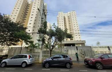 Imagem: O apartamento possui 3 Dormitórios, 2 Banheiros, 2 Vagas na