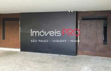 Imagem: O depósito possui 5 Vagas na garagem, 308m² de Área e está