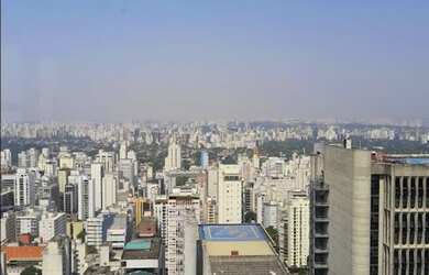 Imagem: O depósito possui 4 Vagas na garagem, 168m² de Área e está