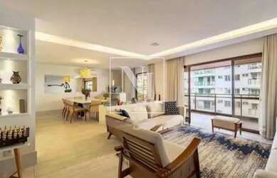 Imagem: O apartamento possui 4 Dormitórios, 4 Banheiros, 3 Vagas na