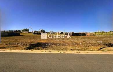 Imagem: O terreno possui 12m² de Área, Imóvel novo e está localizado