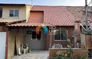 Imagem: A casa em condomínio possui 4 Dormitórios, 2 Banheiros, 120m²