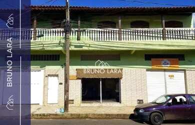 Imagem: O depósito possui 2 Vagas na garagem e 250m² de Área e está