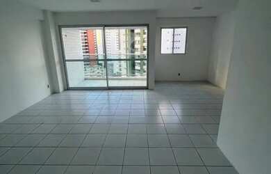 Imagem: O apartamento possui 1 Dormitório, 2 Banheiros, 1 Vaga na garagem