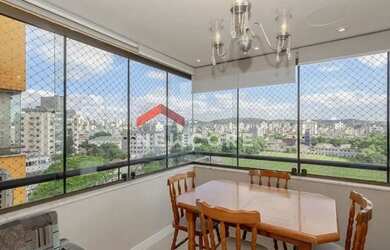 Imagem: O apartamento na cobertura possui 3 Dormitórios, 2 Banheiros