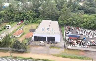 Imagem: O depósito possui 1657m² de Área e está localizado em Portão