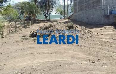 Imagem: O terreno possui 737m² de Área e está localizado em Jardim