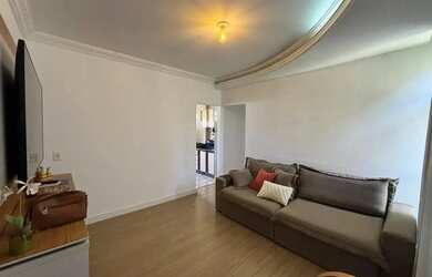 Imagem: O apartamento possui 3 Dormitórios, 1 Banheiro, 1 Vaga na garagem