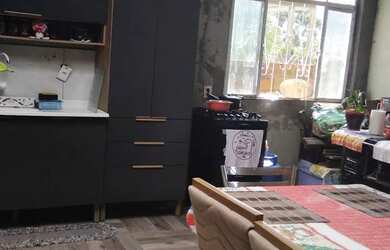 Imagem: A casa possui 3 Dormitórios, 1 Banheiro e está localizado