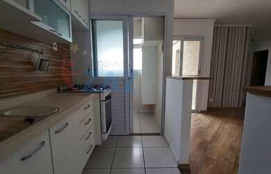 Imagem: O apartamento possui 3 Dormitórios, 1 Banheiro, 1 Vaga na garagem