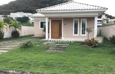 Imagem: A casa em condomínio possui 3 Dormitórios, 3 Banheiros, 110m²