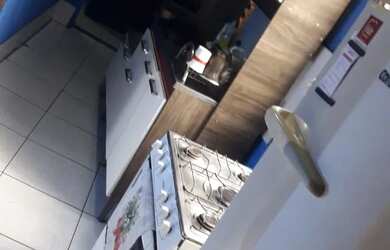 Imagem 2: Vende se uma casa. 1 Vaga na garageme2 Dormitórios