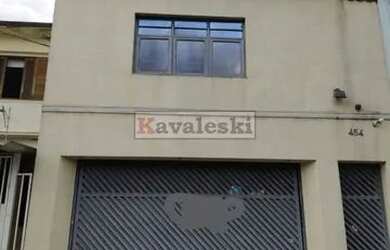 Imagem: O depósito possui 2 Vagas na garagem, 100m² de Área e está