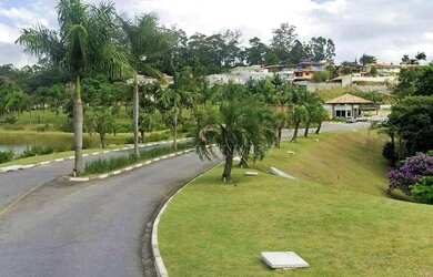 Imagem: A casa em condomínio possui 3 Dormitórios, 4 Banheiros, 5