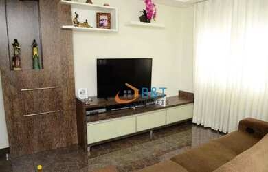 Imagem: O apartamento possui 2 Dormitórios, 2 Banheiros, 2 Vagas na