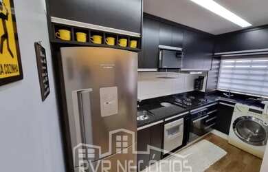 Imagem: O apartamento possui 2 Dormitórios, 1 Banheiro, 1 Vaga na garagem