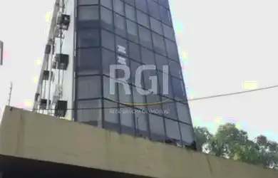 Imagem: O depósito possui 1 Vaga na garagem, 30m² de Área e está