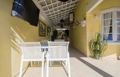 Imagem 9: Casa de condomínio Mobiliada para aluguel e venda possui 300 metros quadrados...