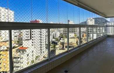 Imagem: O apartamento possui 3 Dormitórios, 3 Banheiros, 2 Vagas na