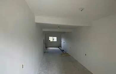 Imagem: O depósito possui 2 Vagas na garagem, 65m² de Área e está