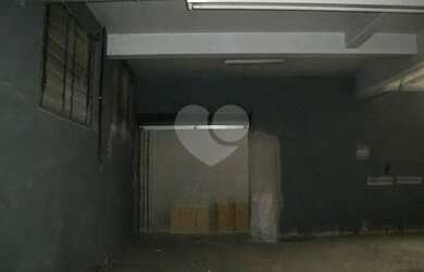 Imagem: O depósito possui 709m² de Área, Imóvel novo e está localizado