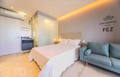 Imagem: O studio possui 1 Dormitório, 1 Banheiro, 1 Vaga na garagem