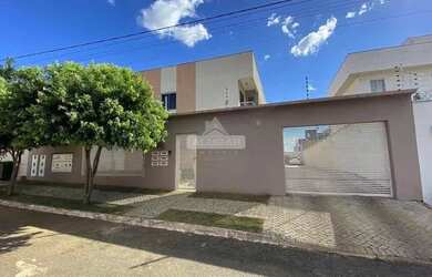 Imagem: A casa possui 2 Dormitórios, 2 Banheiros, 100m² de Área e