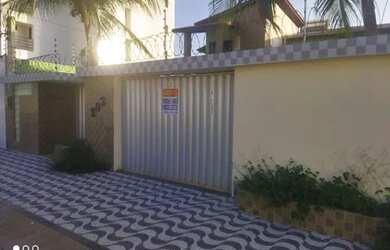 Imagem: A casa possui 5 Dormitórios, 4 Banheiros, 5 Vagas na garagem