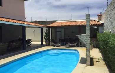 Imagem 2: CASA COROA DO MEIO. Piscina, Churrasqueira, 600m² de Áreae5 Vagas na...