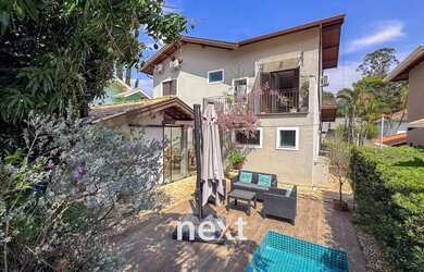 Imagem: A casa em condomínio possui 3 Dormitórios, 5 Banheiros, 4