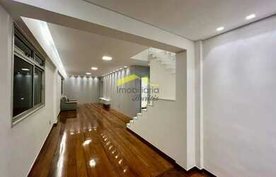 Imagem: O apartamento na cobertura possui 4 Dormitórios, 5 Banheiros