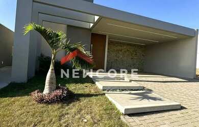 Imagem: A casa em condomínio possui 3 Dormitórios, 4 Banheiros, 4