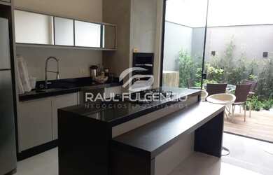 Imagem: A casa em condomínio possui 3 Dormitórios, 2 Banheiros, 2