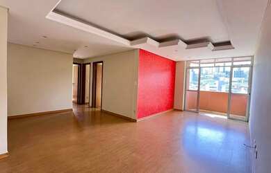 Imagem: O apartamento possui 3 Dormitórios, 2 Banheiros, 2 Vagas na