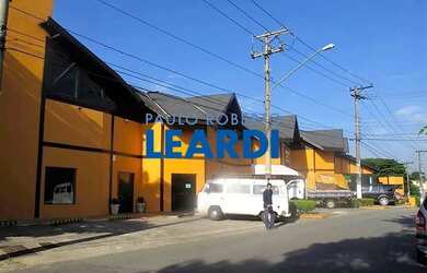 Imagem: O depósito possui 1.700m² de Área e está localizado em