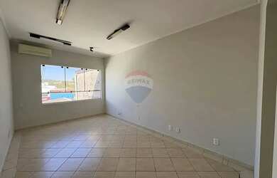 Imagem: O depósito possui 17m² de Área e está localizado em Centro