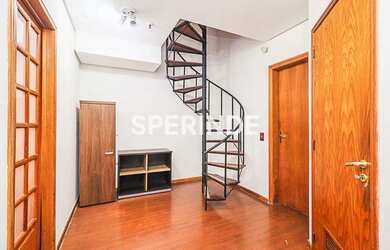 Imagem: O depósito possui 1 Vaga na garagem, 91m² de Área e está